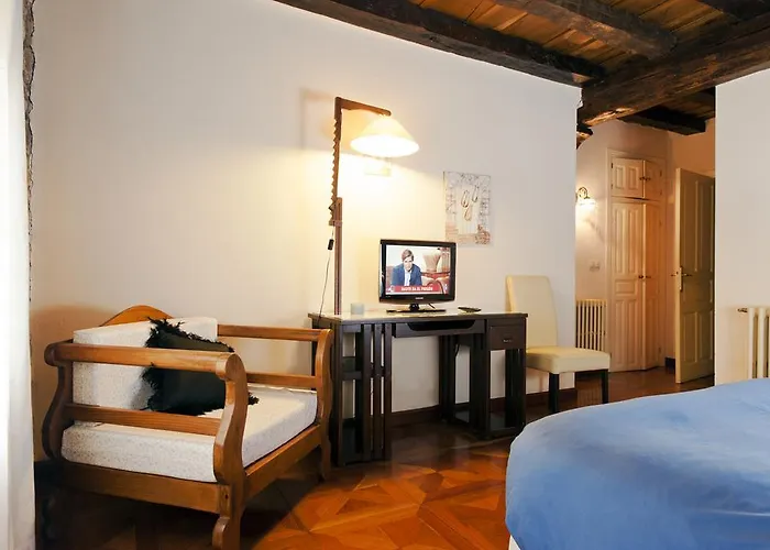 La Casa De Las Brujas Barrio (Cantabria)