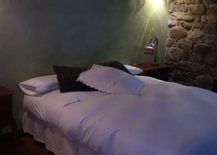 Hotel La Casa De Las Brujas Barrio (Cantabria)